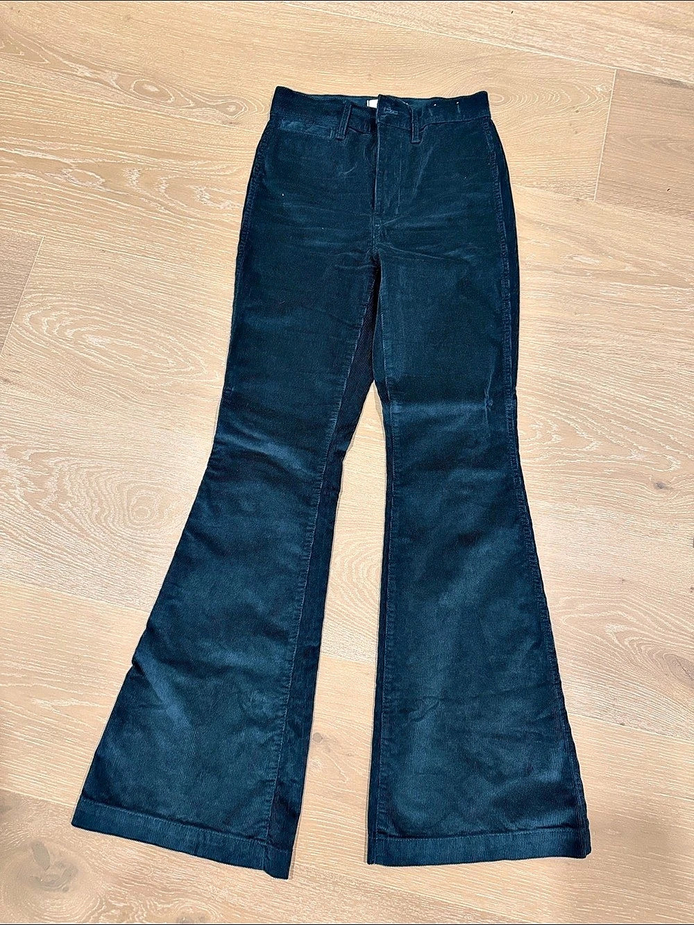 Madewell The Perfect Vintage Flare Pant in Corduroy Blue Waist 24